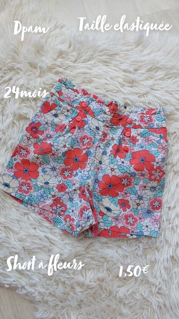 Short à fleurs 2 ans