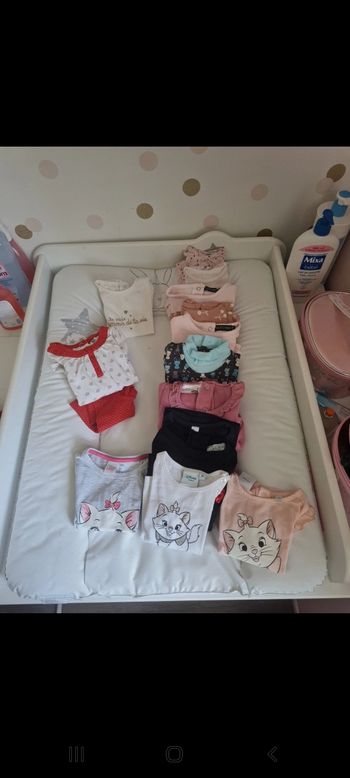 Lot pulls fille taille 3 mois