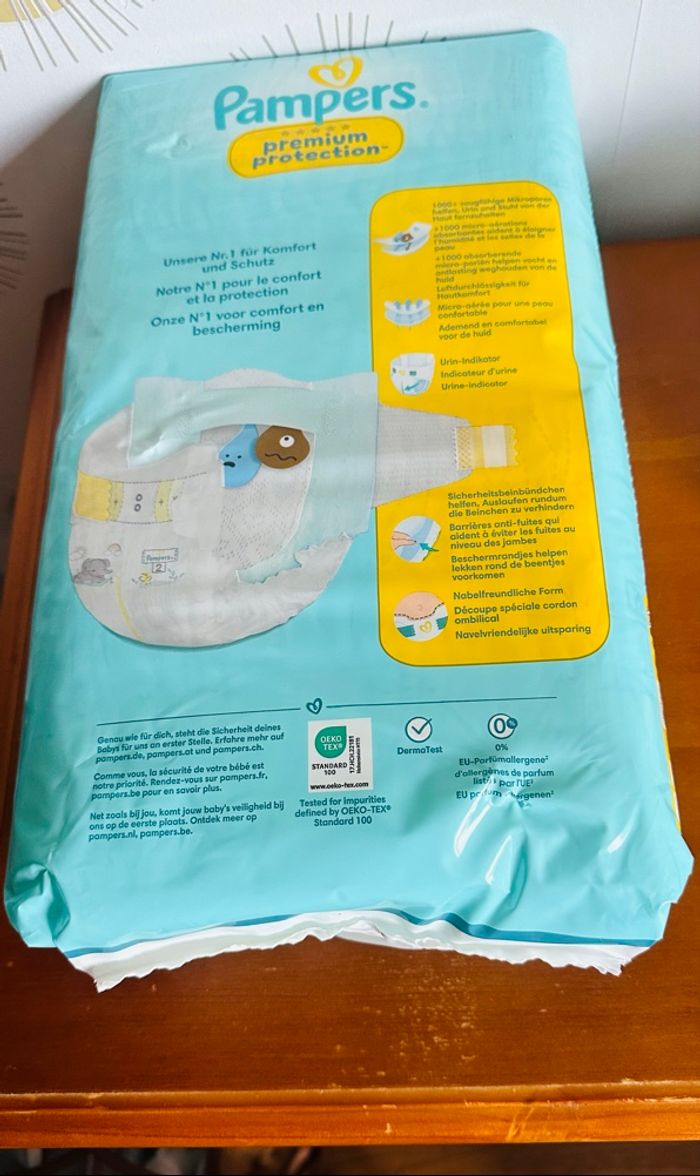 Couche bébé premium taille 2 Pampers - photo numéro 2
