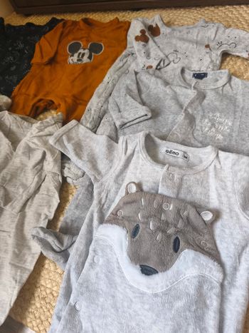 Lot 7 pyjamas