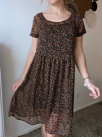 Très joli robe couleur automnale ddp taille s