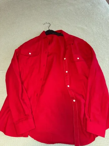 Chemise rouge taille xs