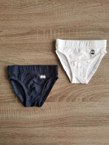 2 slips neufs batman. 2ans.