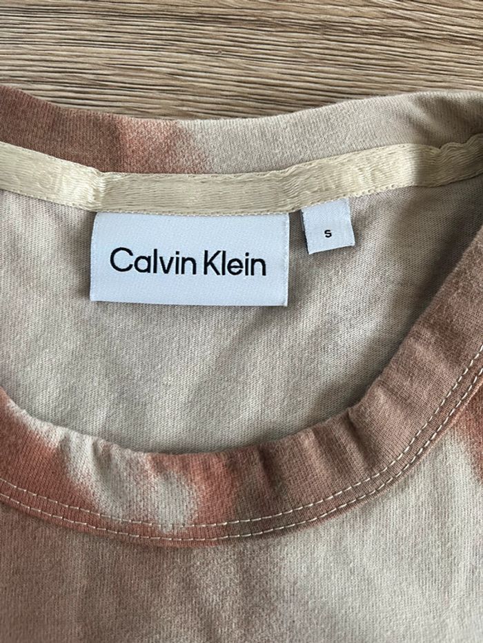 T-shirt Calvin klein Marron et Beige Taille S - photo numéro 4