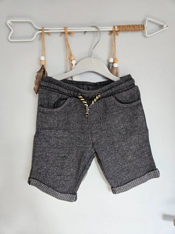 Short 3 ans