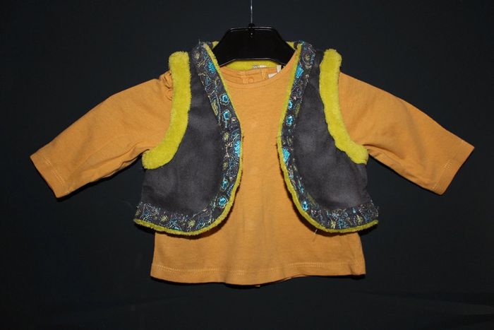 T-shirt manches longues + gilet boléro taille 3 mois 59-60 cm - photo numéro 2