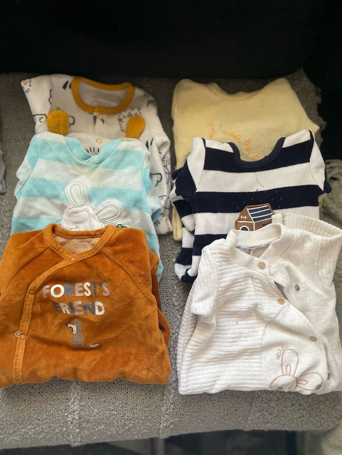 Lot body + pyjama 1 mois - photo numéro 5