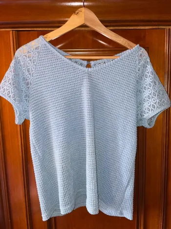 Tee shirt dentelle