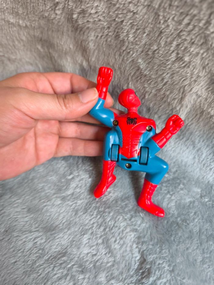 Lot 3 figurines spiderman marvel - photo numéro 12