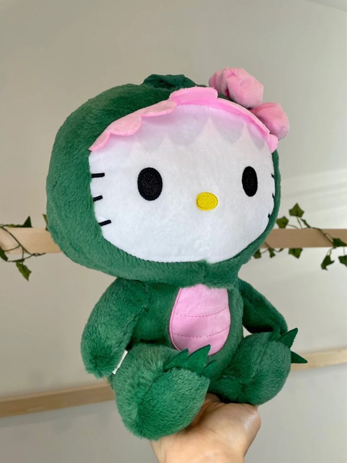 Peluche Sanrio Hello Kitty dinosaure - photo numéro 10