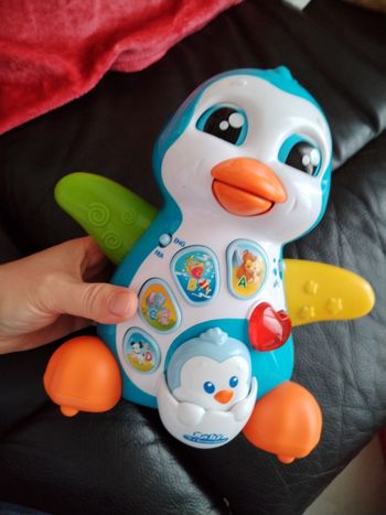 Clementoni bébé pingouin jouet