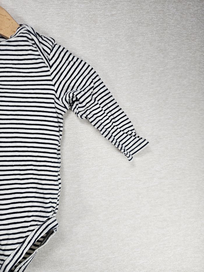 Bodie manche longue tape à l'œil 9 mois - photo numéro 5