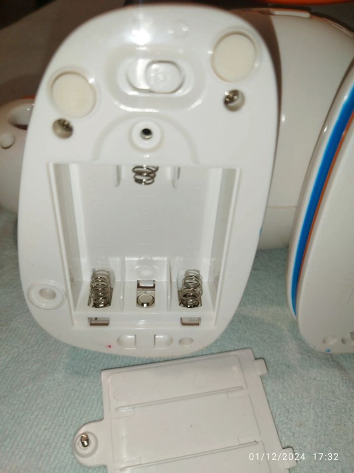 Robot Alphie playskoll - photo numéro 9