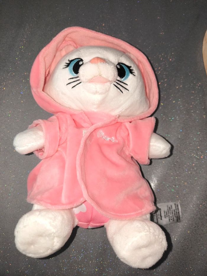 Peluche Marie en peignoir