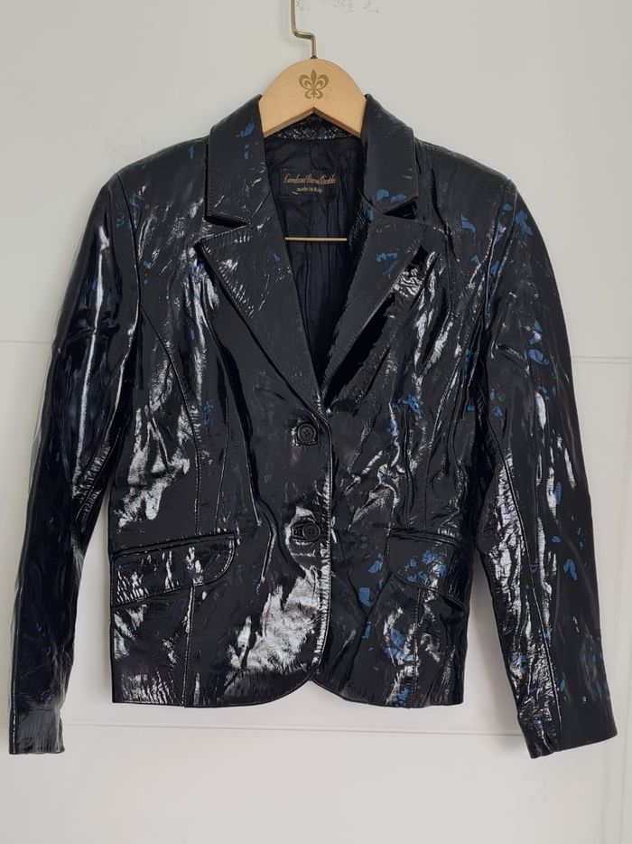 Veste blazer en cuir vernis