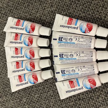 Lot de 10 dentifrice de voyage parodontax 15ml