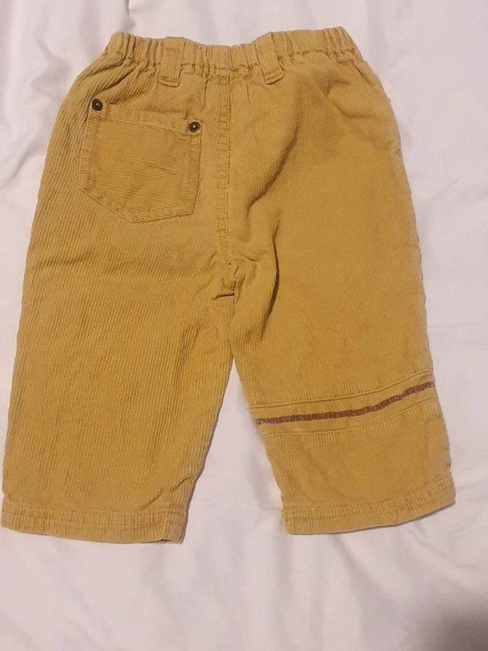 Jeans velour 1 an - photo numéro 3