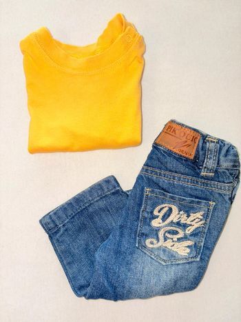 Ensemble t-shirt manche longue et pantalon 6 mois