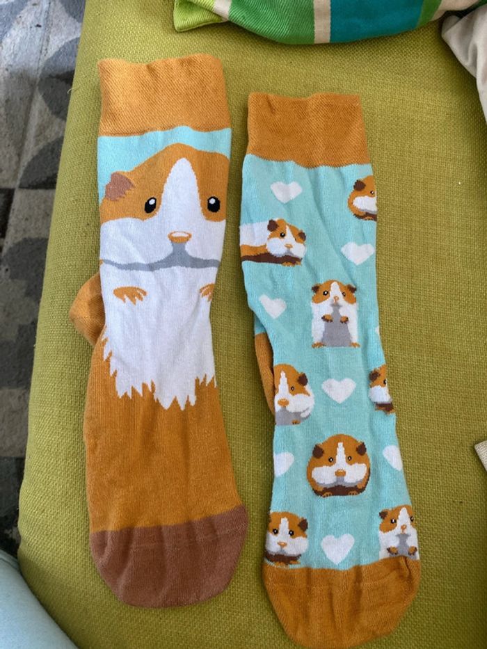 Jolies chaussettes dépareillées - photo numéro 3