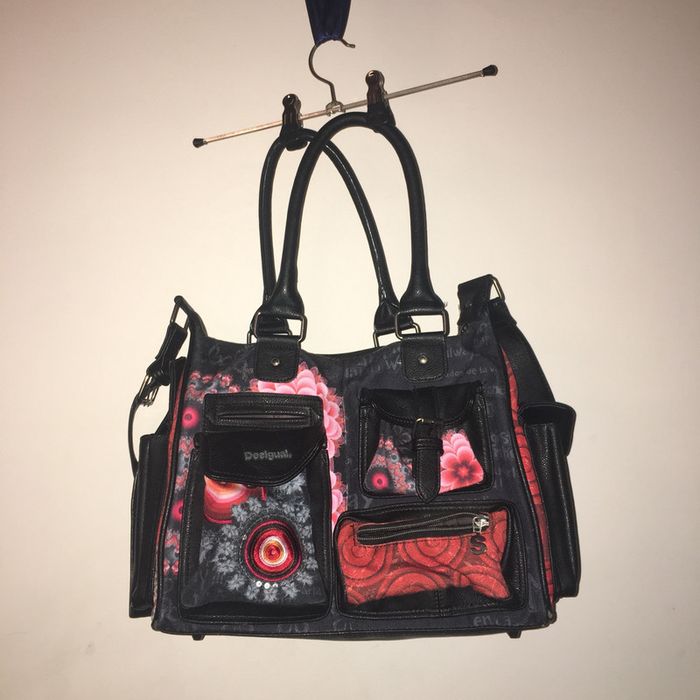 96 - Sac à main/à bandoulière Desigual