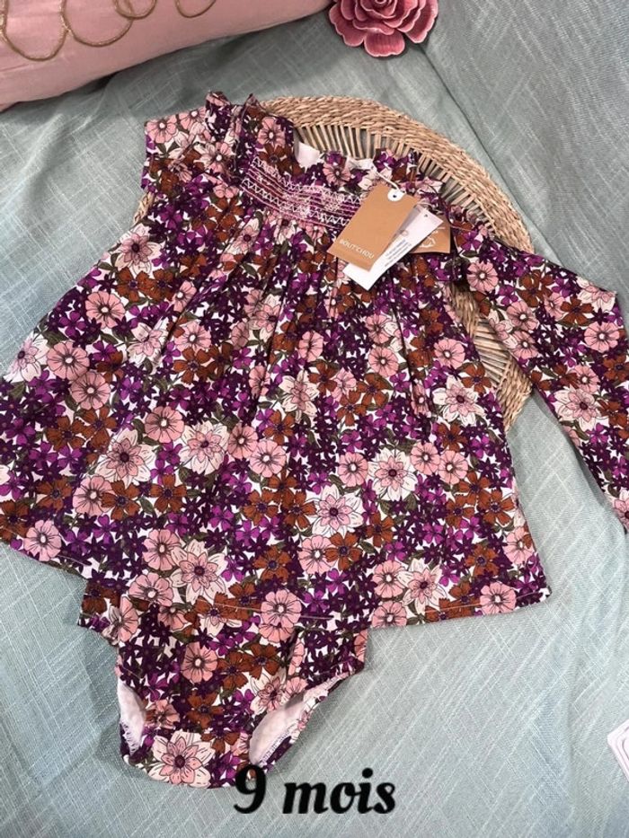 Robe bloomer et fichu taille 9 mois neuf