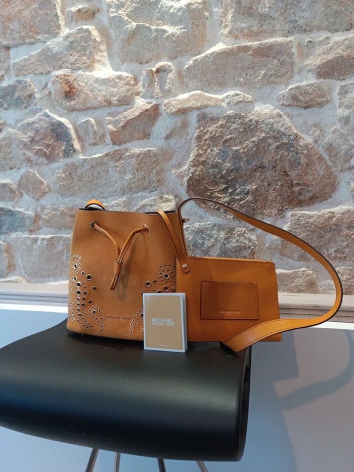 Sac bourse cuir et daim jaune MK