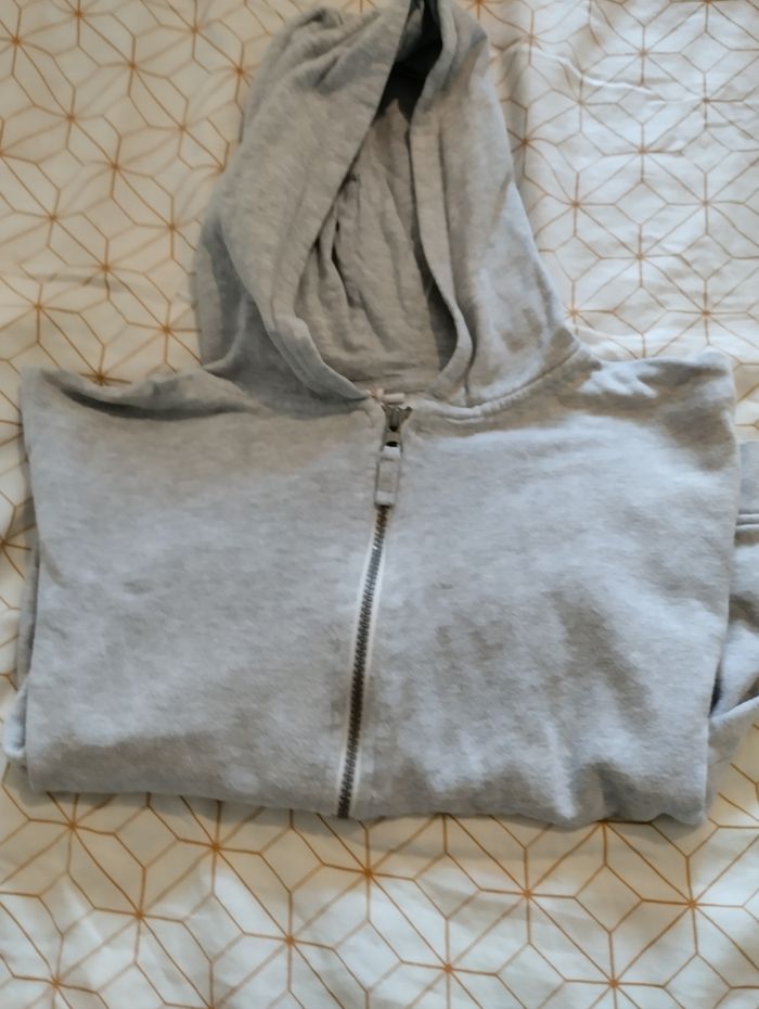 Veste à capuche