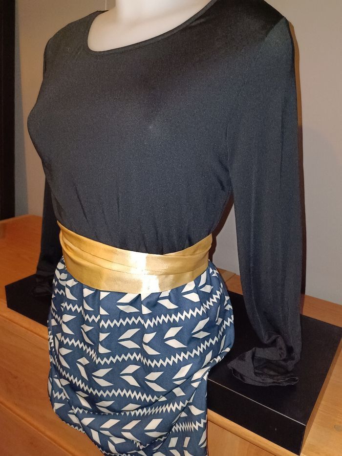 Robe. - photo numéro 2