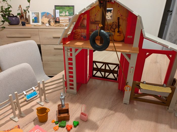 Centre équestre spirit et poupées - photo numéro 7