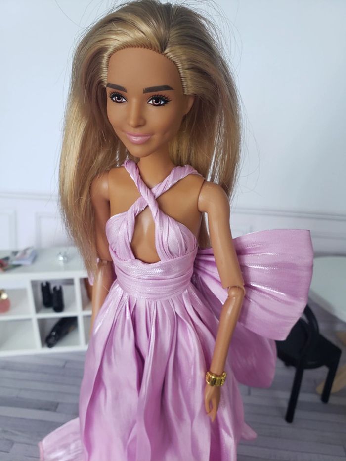 Superbe robe rose pâle pour barbie - photo numéro 4