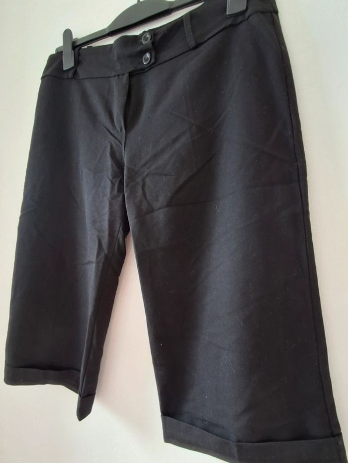 Pantacourt/corsaire noir - taille 38/40 - photo numéro 2