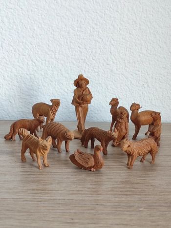 Lot 12 mini figurines personnage animaux  en bois / Fabrication Artisanale 🇨🇵