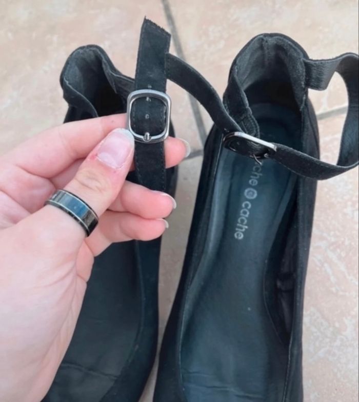 Chaussure à talon matière velours et talon pailletée taille 39 de chez cache cache en bon état - photo numéro 7