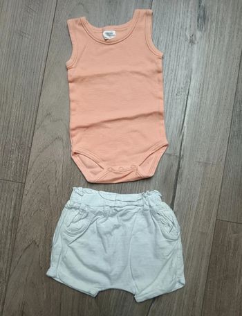Ensemble body et short 3 mois