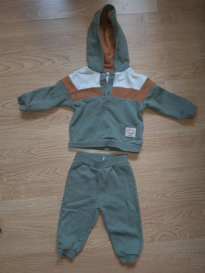 Ensemble jogging - photo numéro 2