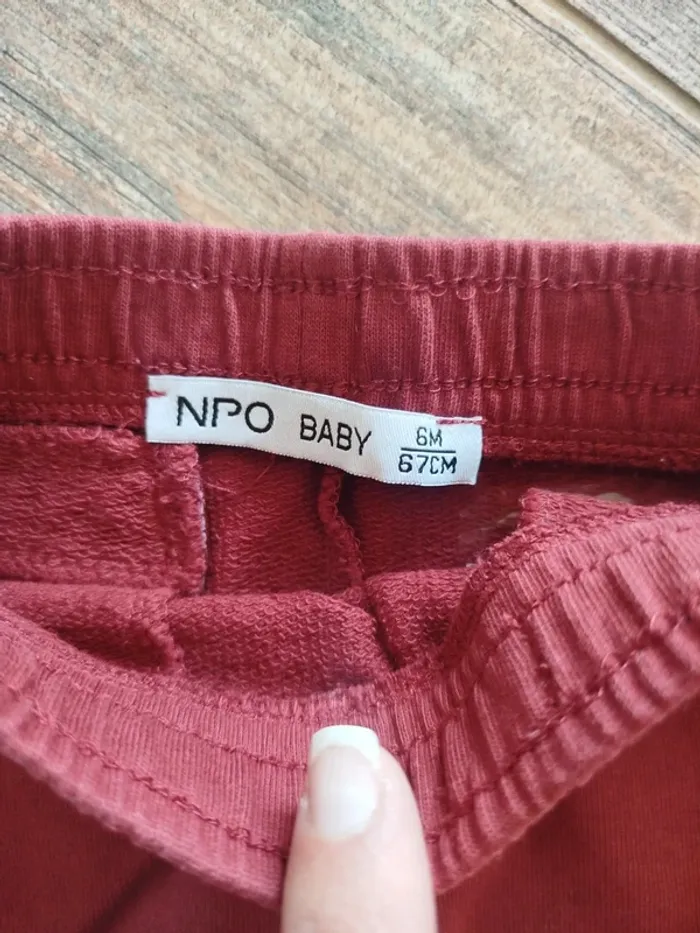 Pantalon bordeaux bébé garçon 6 mois - photo numéro 3