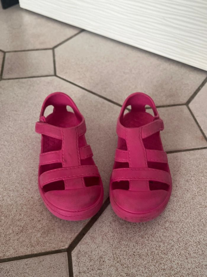 Chaussures de plage ou de balade pointure 28 - photo numéro 6