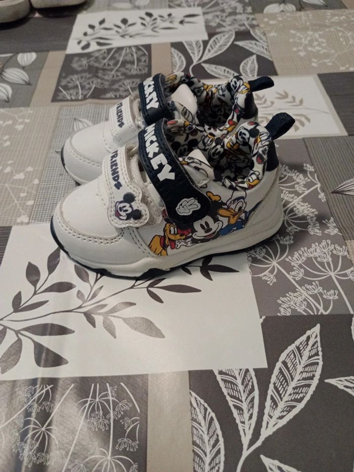 Basket Mickey T18 - photo numéro 3