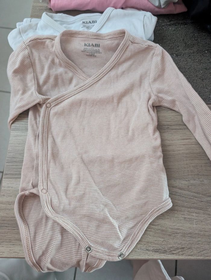 Lot de 4 bodies fille ou mix - photo numéro 4