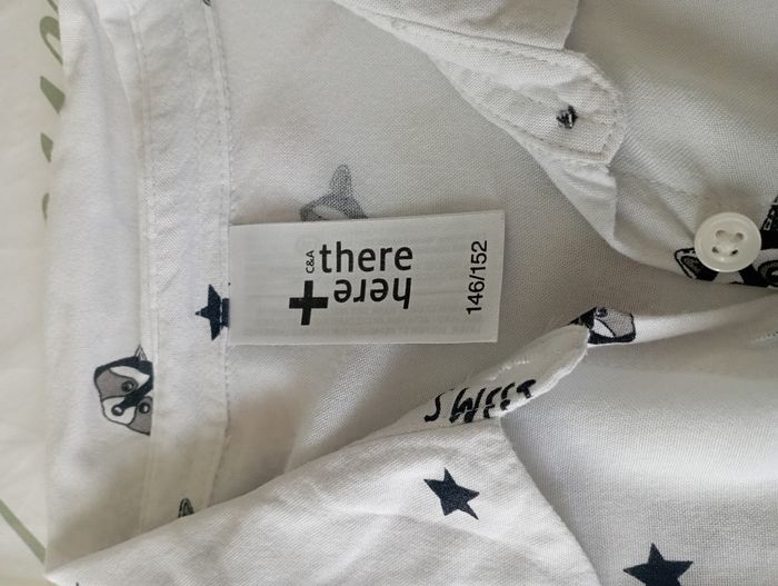 Chemisier manches longues blanc imprimé noir C&A  146/152 cm 3€ - photo numéro 2