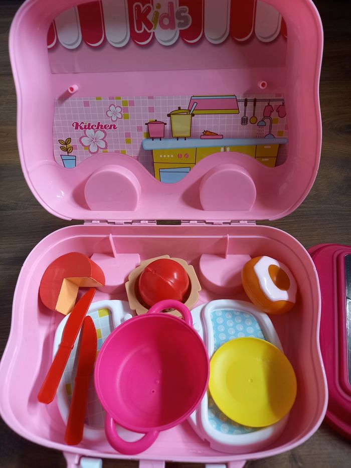 Valisette dînette roulante - photo numéro 6