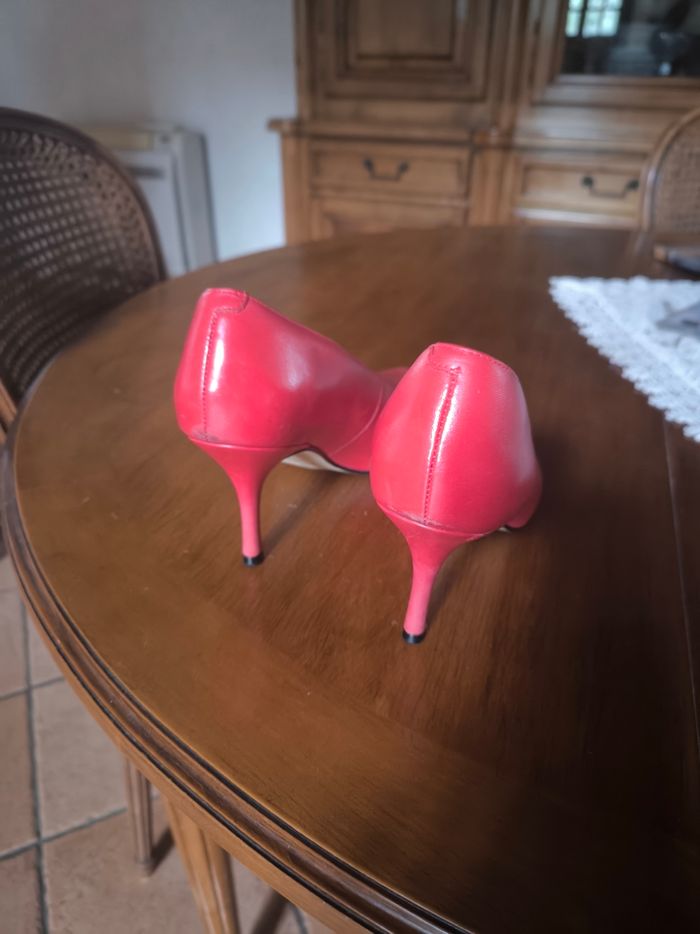 Chaussures talons en cuir rouge - photo numéro 2