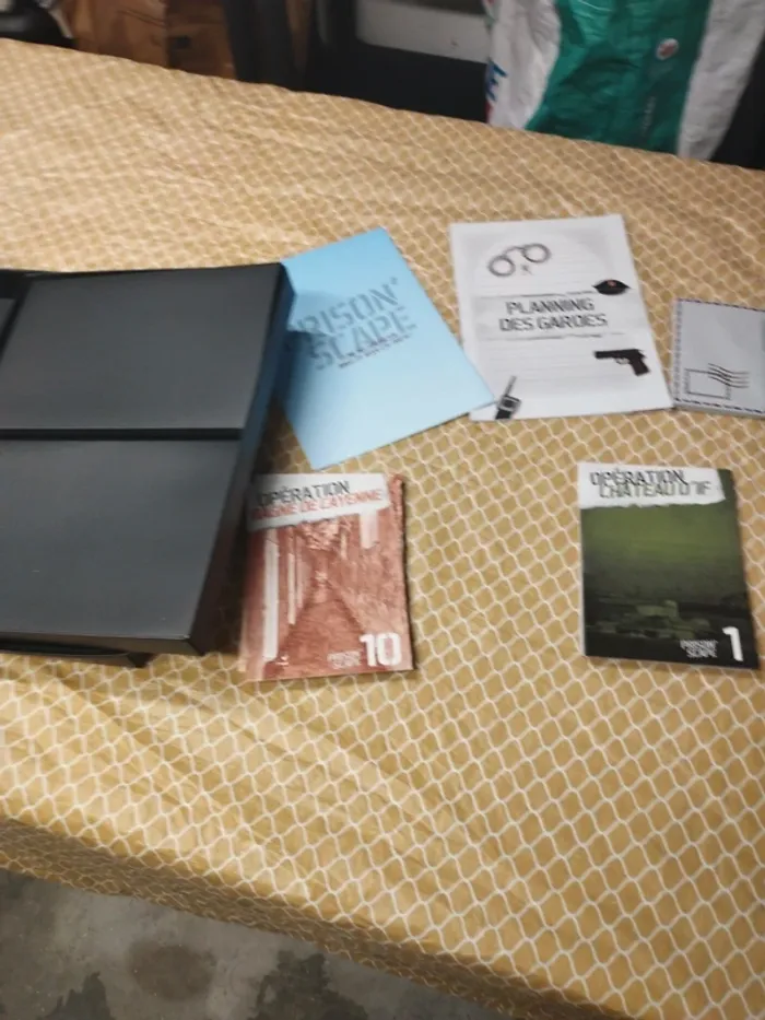 Jeu de société - Escape game - Prison scape - Larousse - photo numéro 4