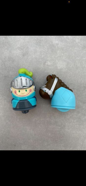 Jouet bébé chevalier et cheval