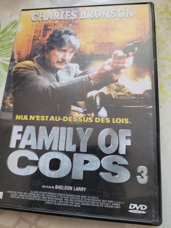 Family of cops 3