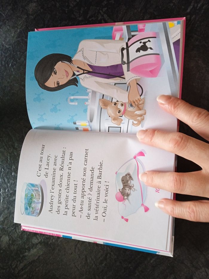 Livre Barbie bibliothèque Rose tome 2 vétérinaire - photo numéro 5