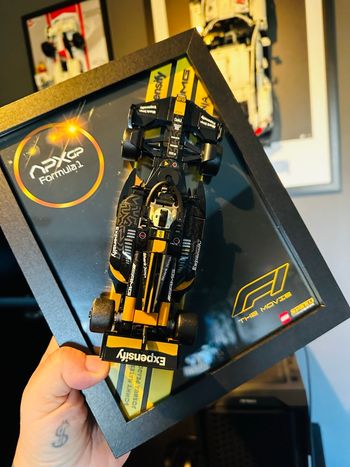 Cadre  LEGO F1 Film -  18×24 cm - sans voiture