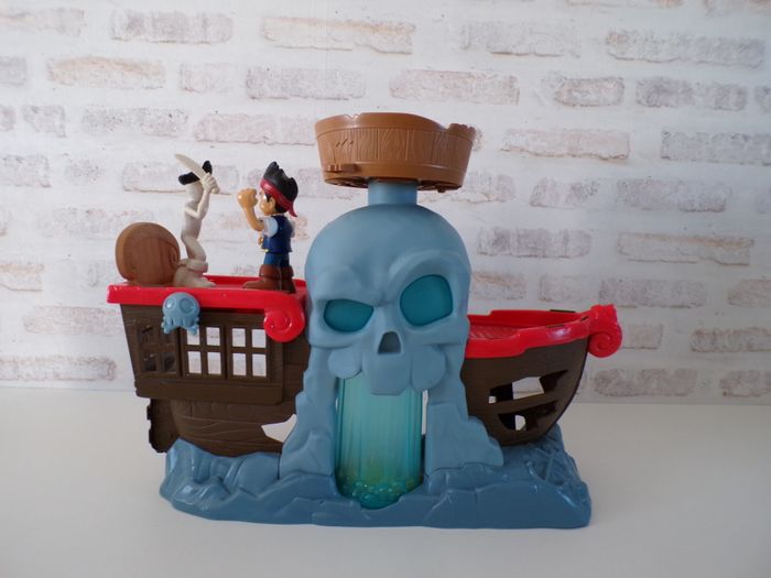 Jake et les Pirates - Bateau - La bataille de Jake - Chute du naufrage - photo numéro 2