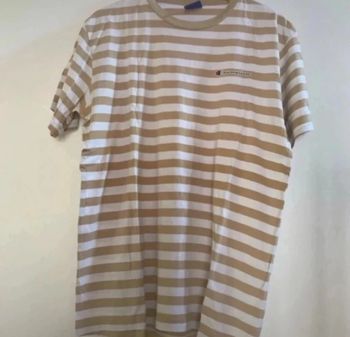 T-shirt de marque champion, taille L en très bon état Tee shirt