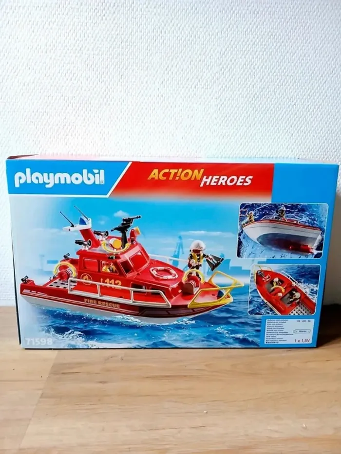 Playmobil 71598 Bateau de Sauvetage et Pompiers - Action Heroes - photo numéro 2